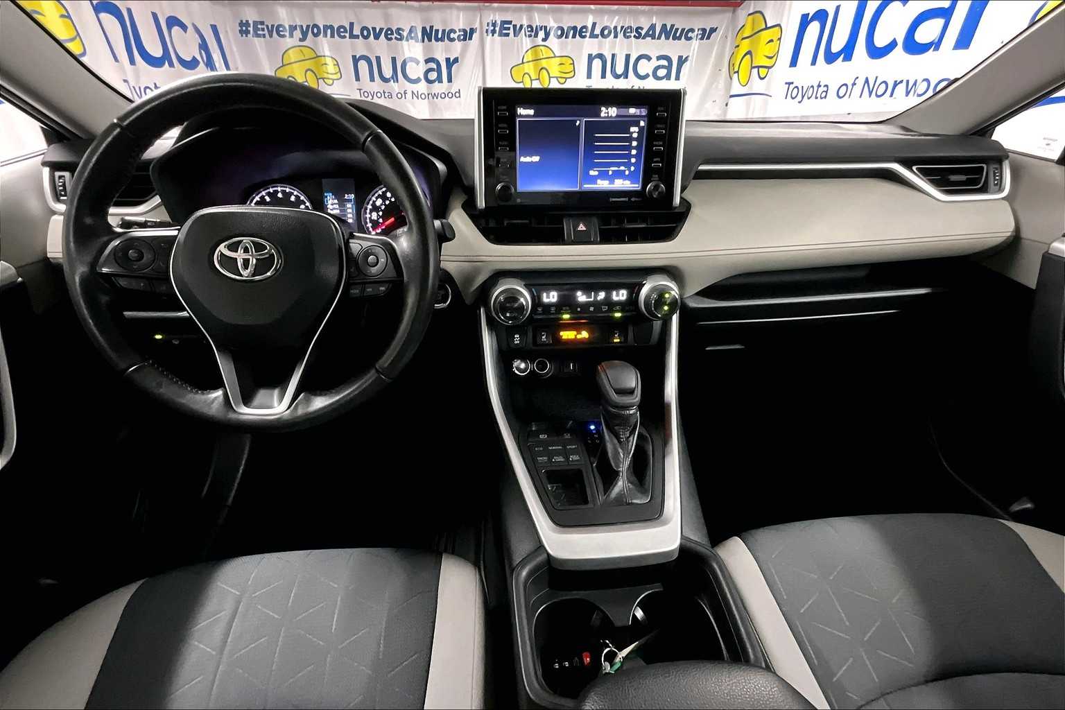 2019 Toyota RAV4 XLE - Photo 21