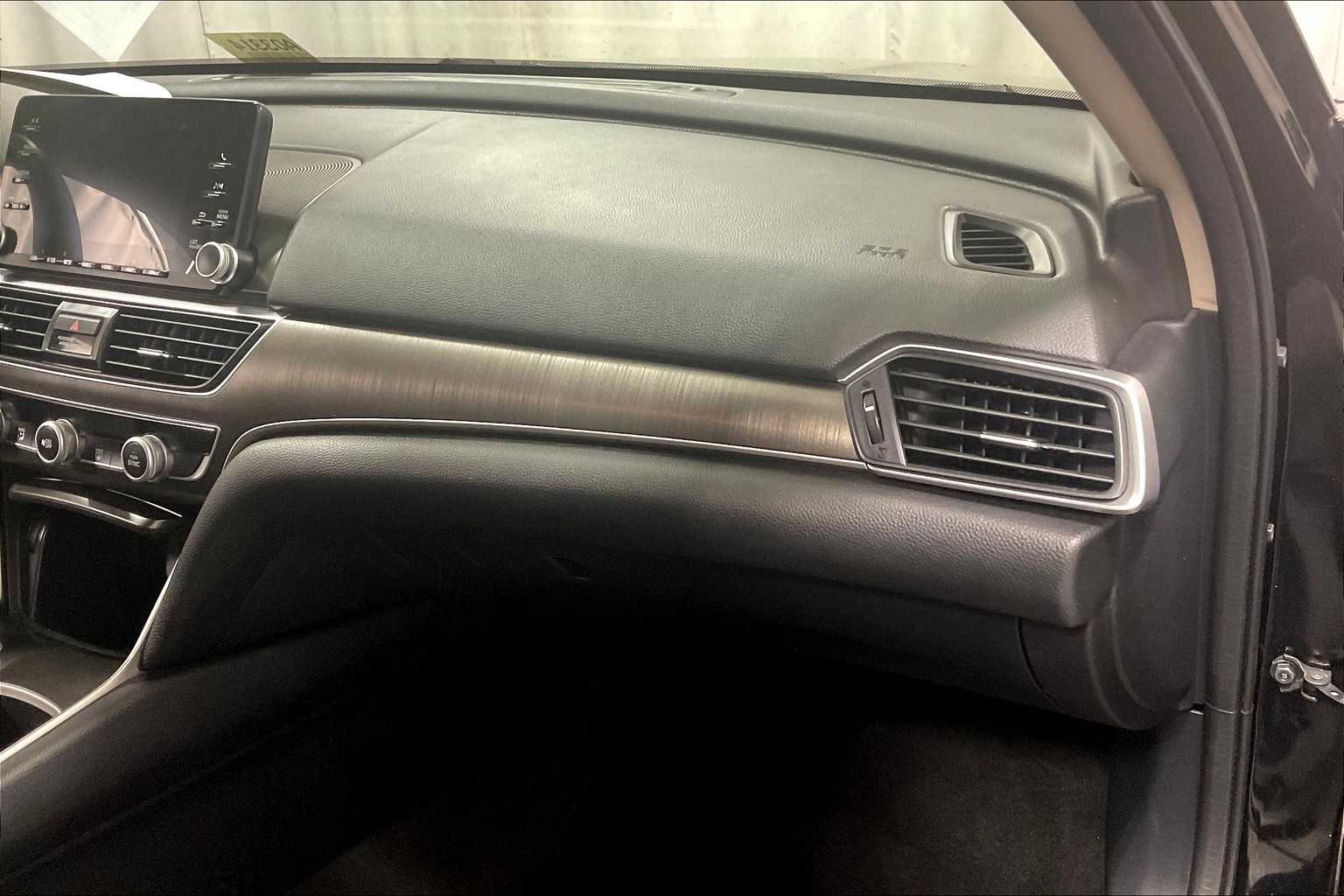 2020 Honda Accord LX - Photo 13