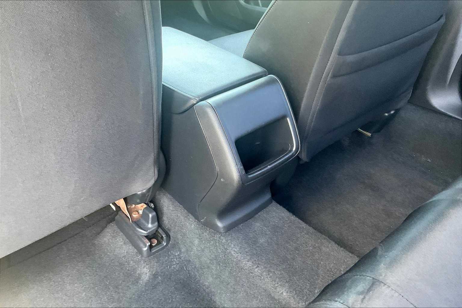 2020 Honda Accord LX - Photo 27