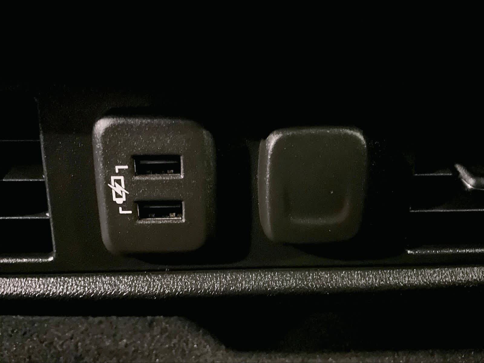 2022 Chevrolet Silverado 1500 LTD LT - Photo 27