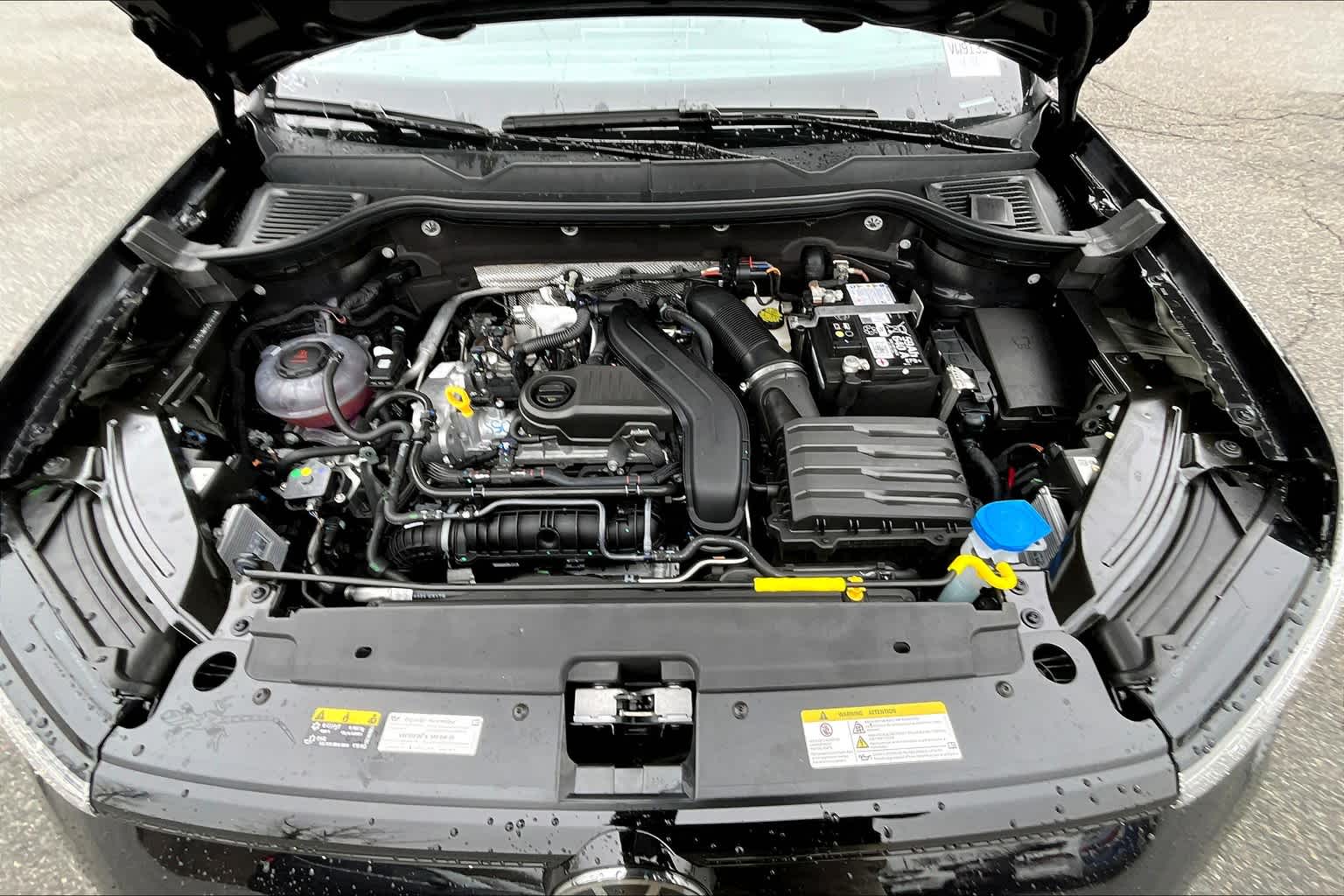 2025 Volkswagen Taos SE - Photo 16