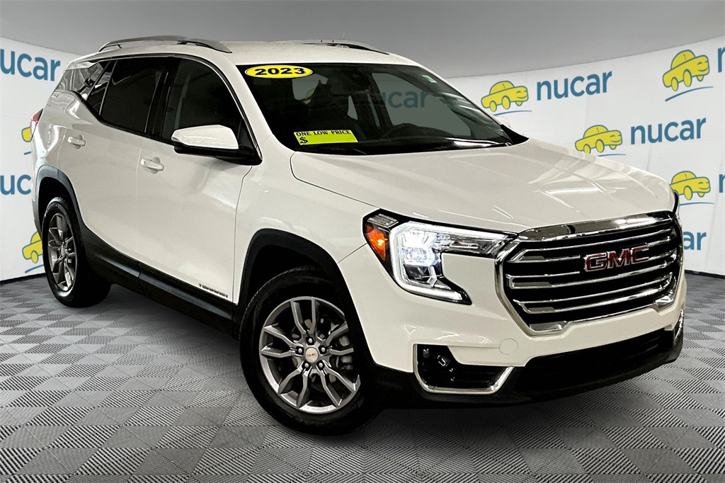 2023 GMC Terrain SLT - Photo 1