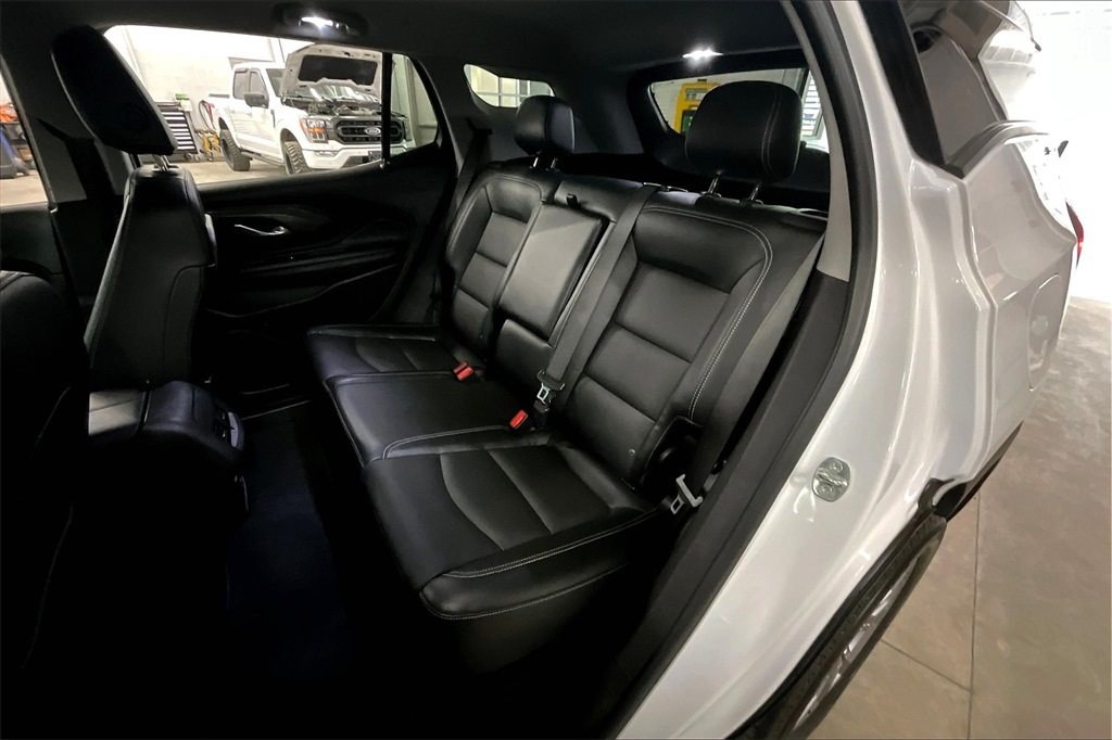2023 GMC Terrain SLT - Photo 15