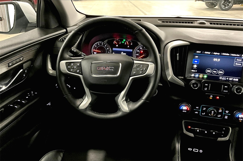 2023 GMC Terrain SLT - Photo 17