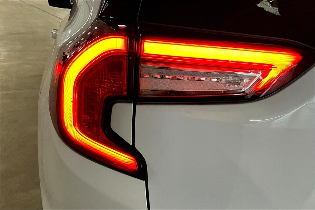 2023 GMC Terrain SLT - Photo 33