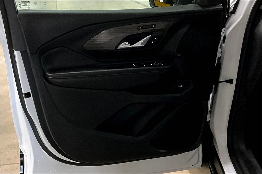2023 GMC Terrain SLT - Photo 9