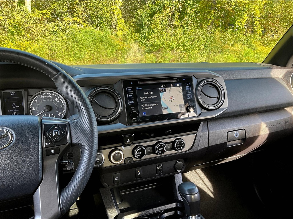 2017 Toyota Tacoma TRD Off-Road - Photo 17