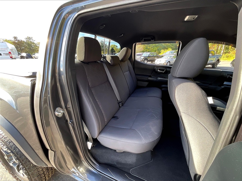 2017 Toyota Tacoma TRD Off-Road - Photo 18