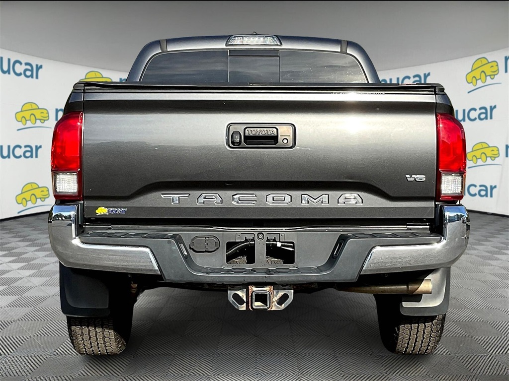 2017 Toyota Tacoma TRD Off-Road - Photo 5