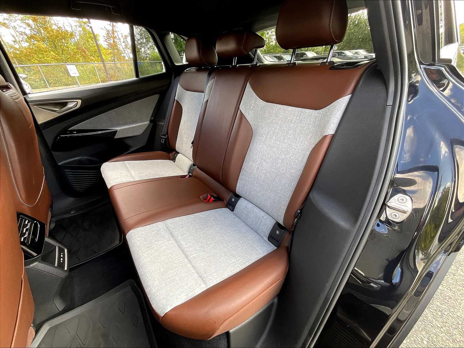 2023 Volkswagen ID.4 Pro - Photo 15