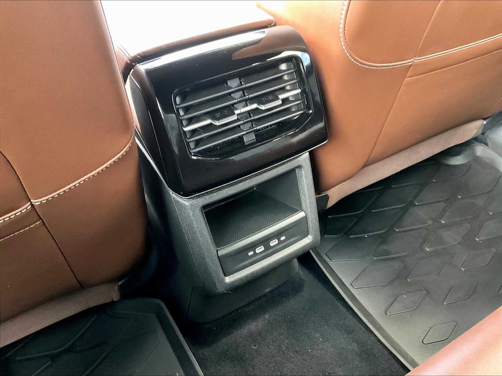 2023 Volkswagen ID.4 Pro - Photo 26