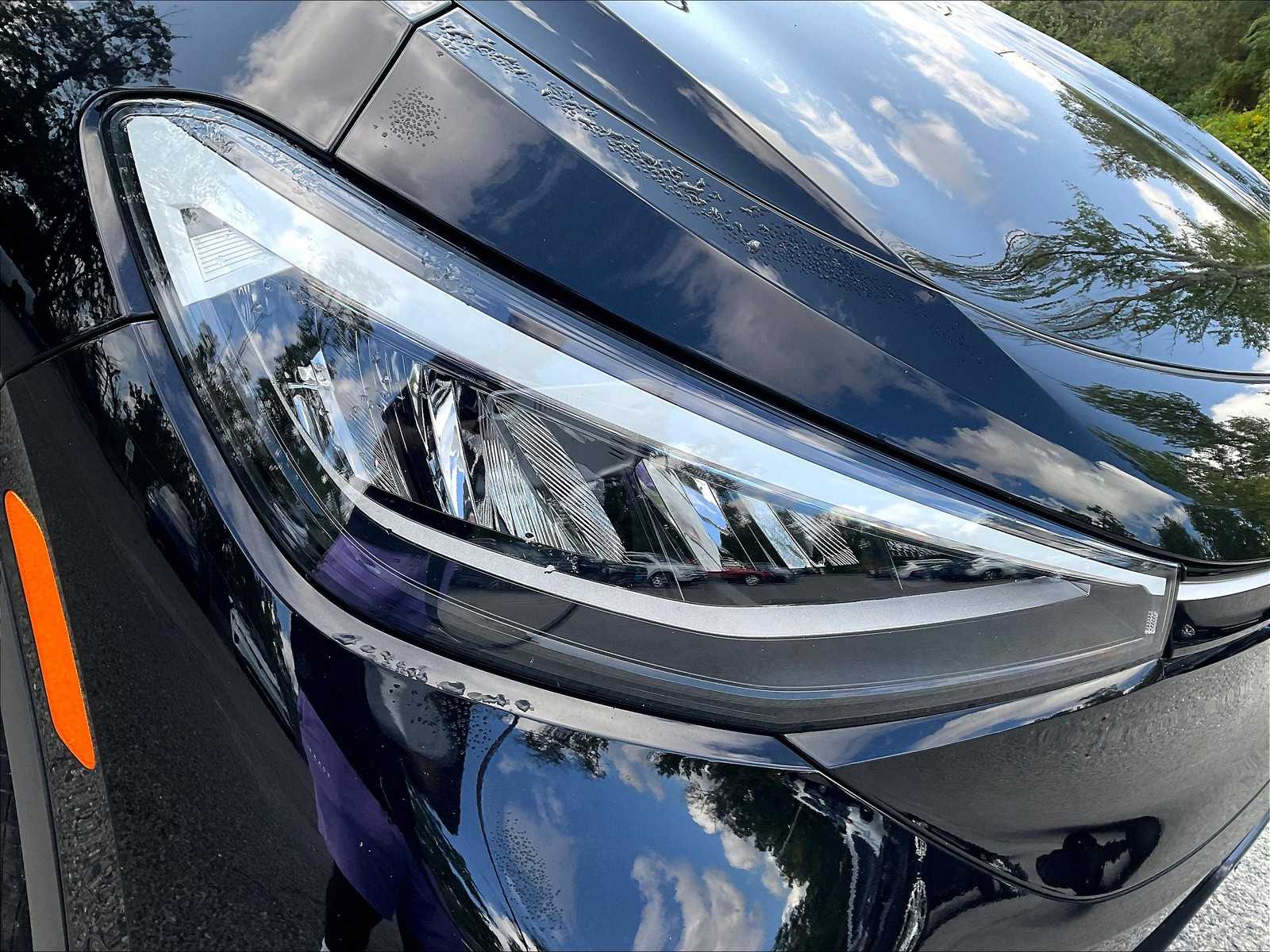 2023 Volkswagen ID.4 Pro - Photo 30