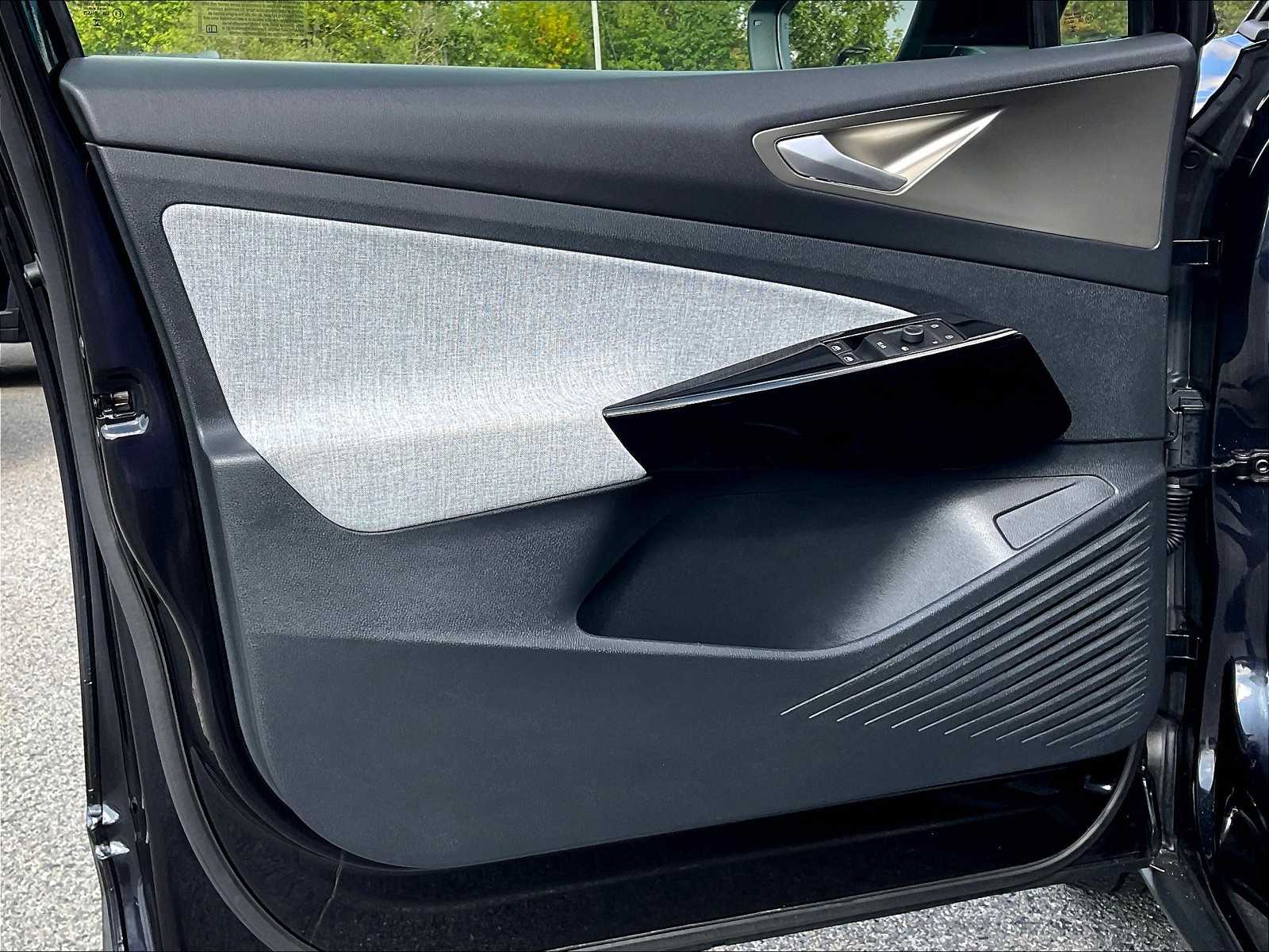 2023 Volkswagen ID.4 Pro - Photo 9