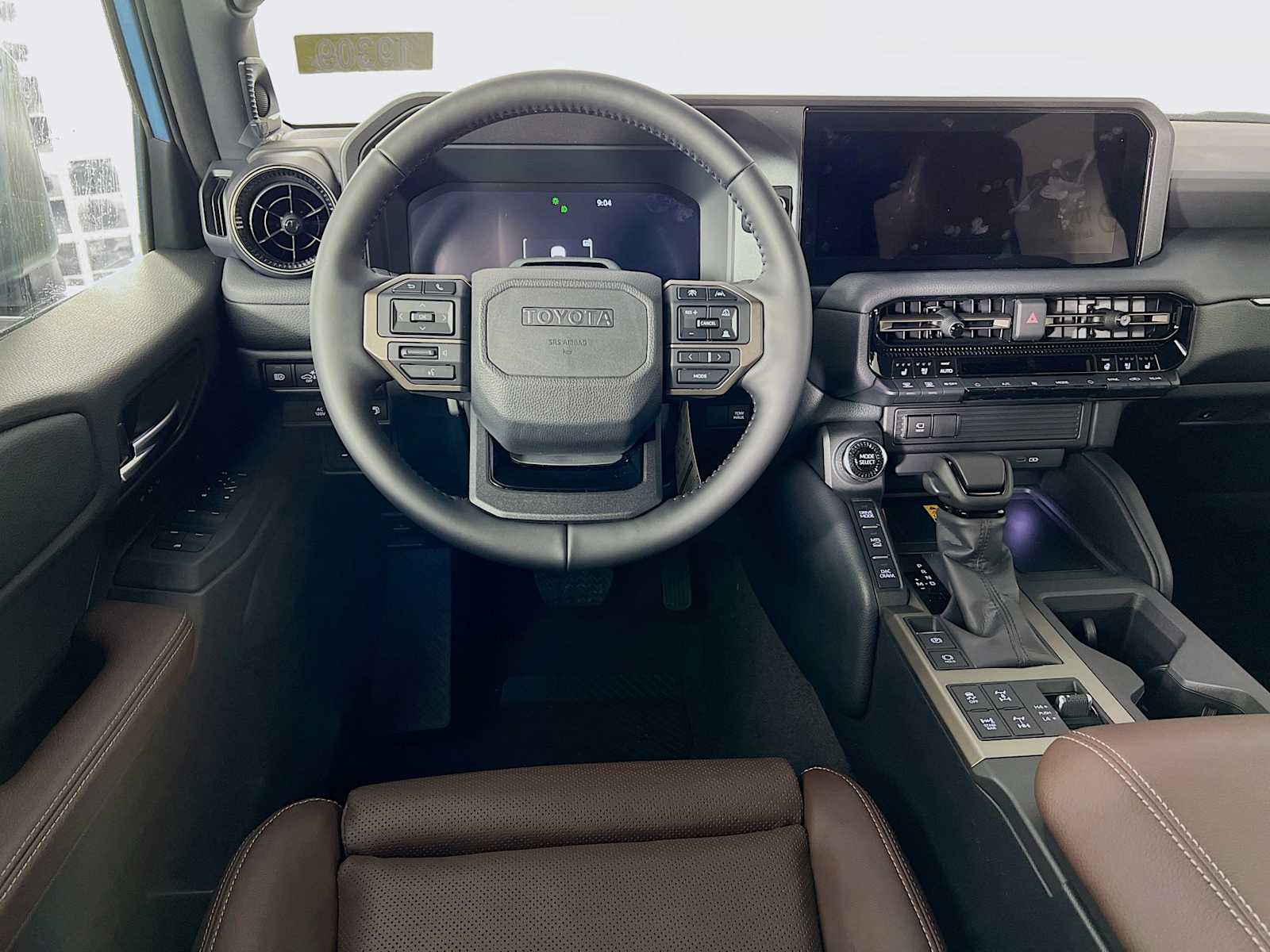 2025 Toyota Land Cruiser  - Photo 15