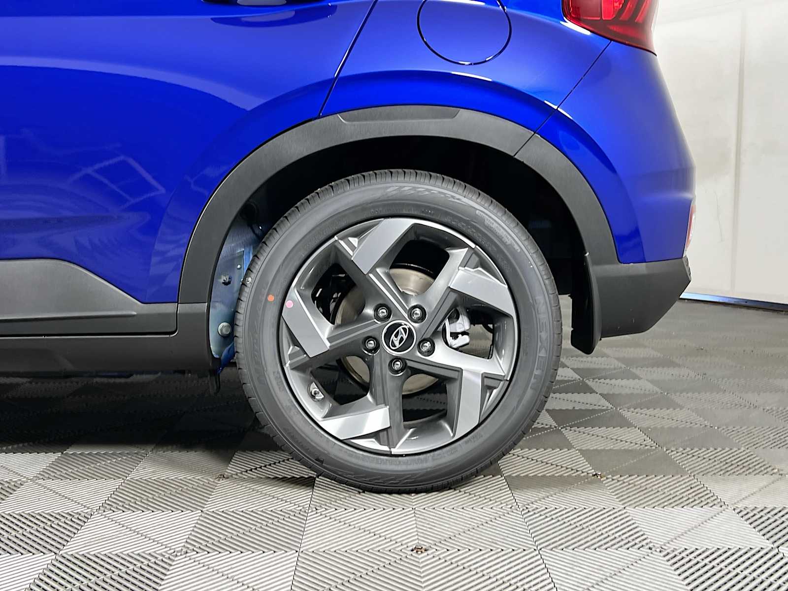 2025 Hyundai Venue Limited - Photo 19