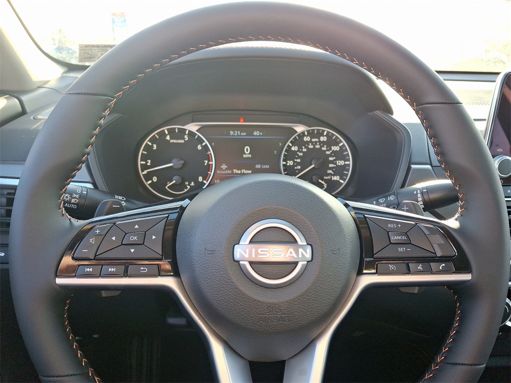 2025 Nissan Altima 2.5 SR - Photo 14