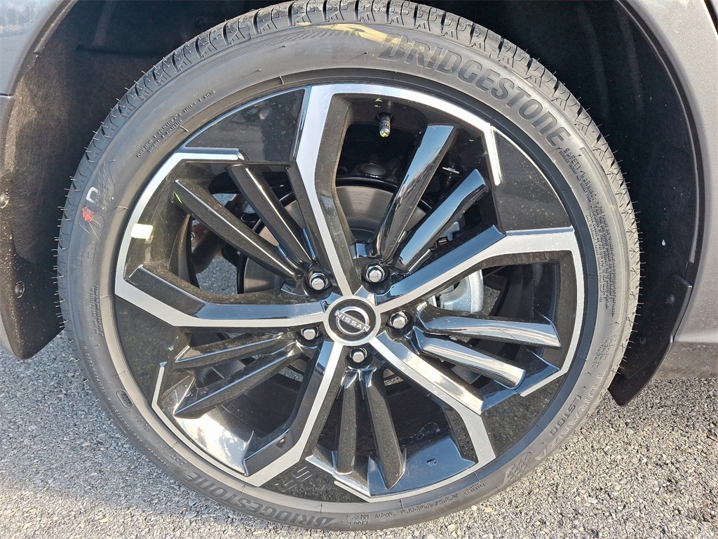 2025 Nissan Altima 2.5 SR - Photo 5