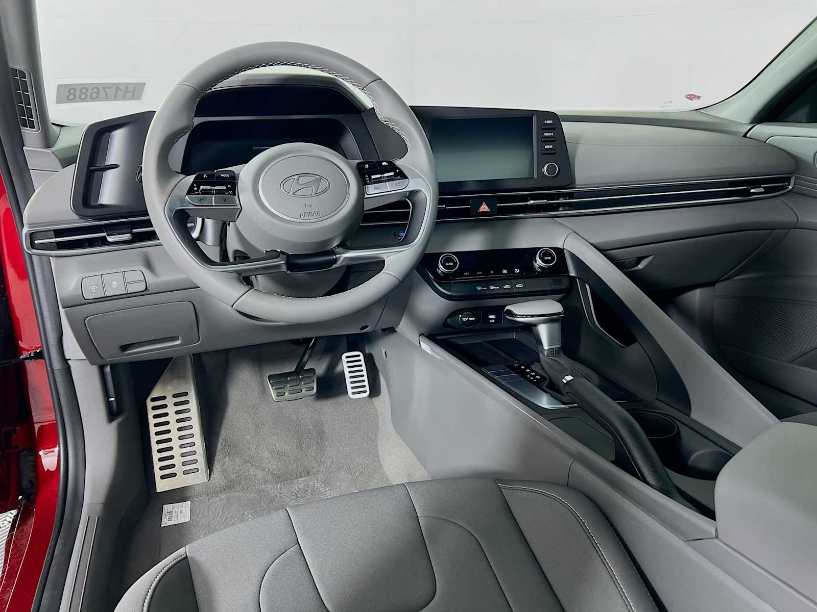 2025 Hyundai Elantra SEL Sport - Photo 6