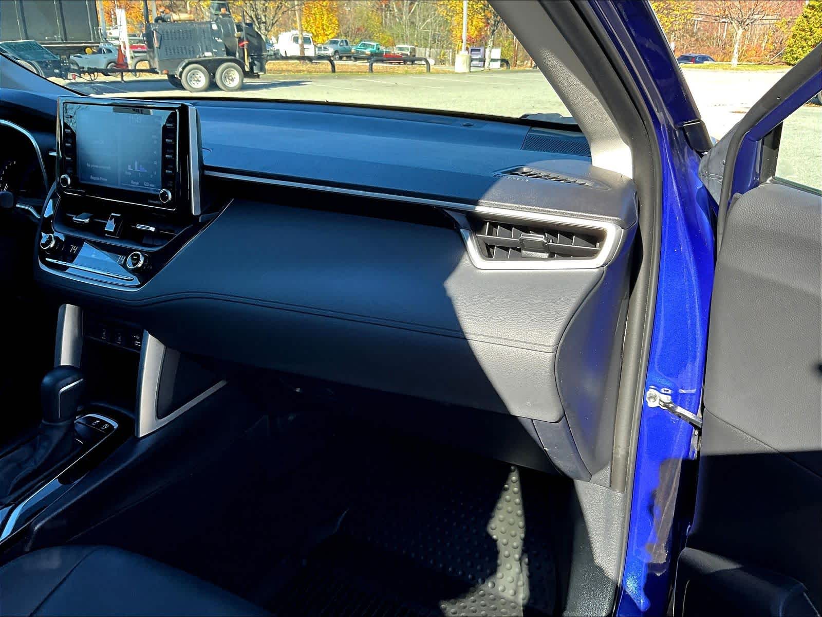 2022 Toyota Corolla Cross XLE - Photo 13