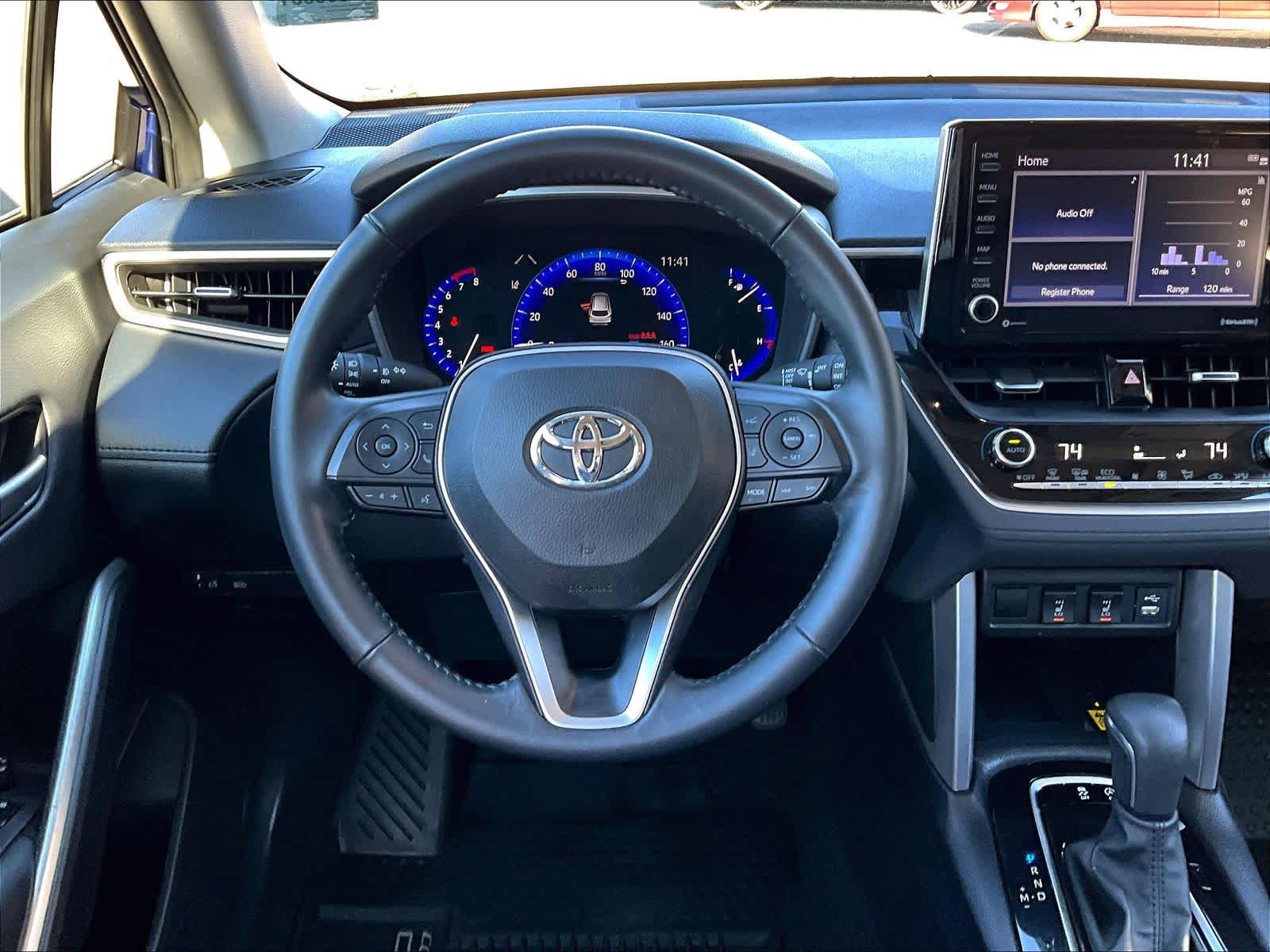 2022 Toyota Corolla Cross XLE - Photo 17