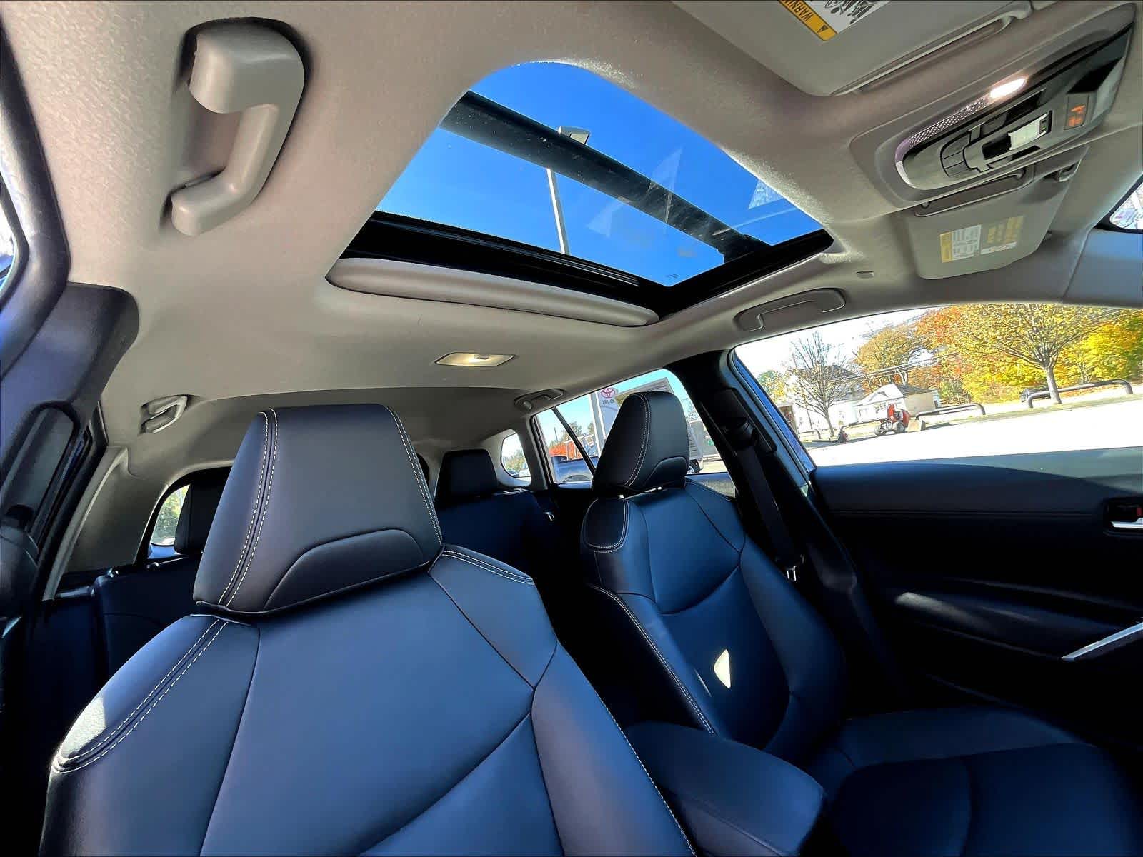 2022 Toyota Corolla Cross XLE - Photo 22