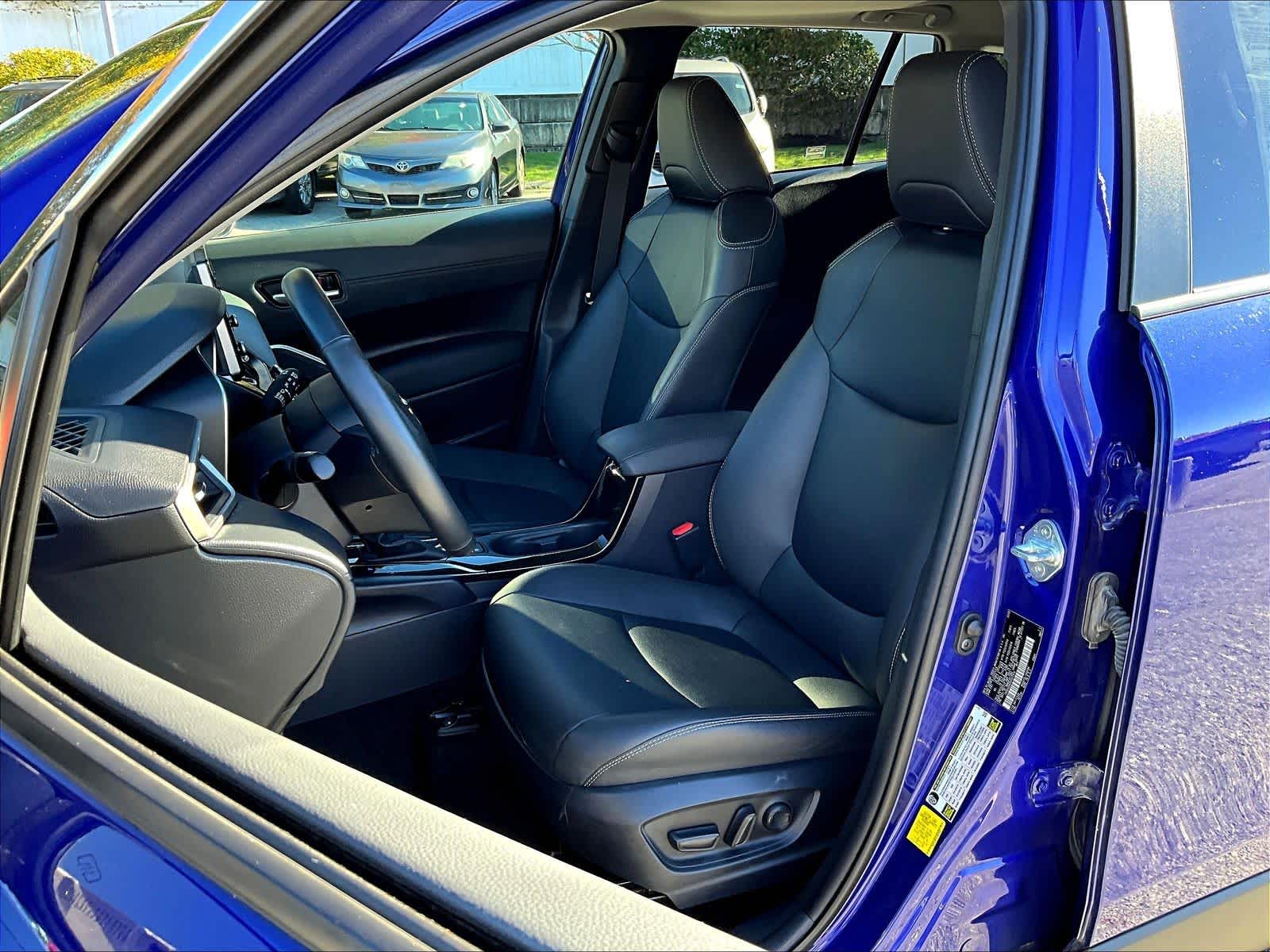 2022 Toyota Corolla Cross XLE - Photo 10