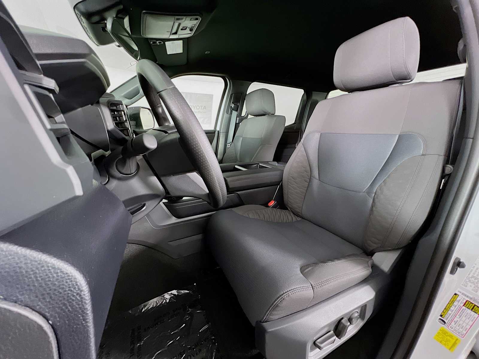 2025 Toyota Tundra SR5 - Photo 12