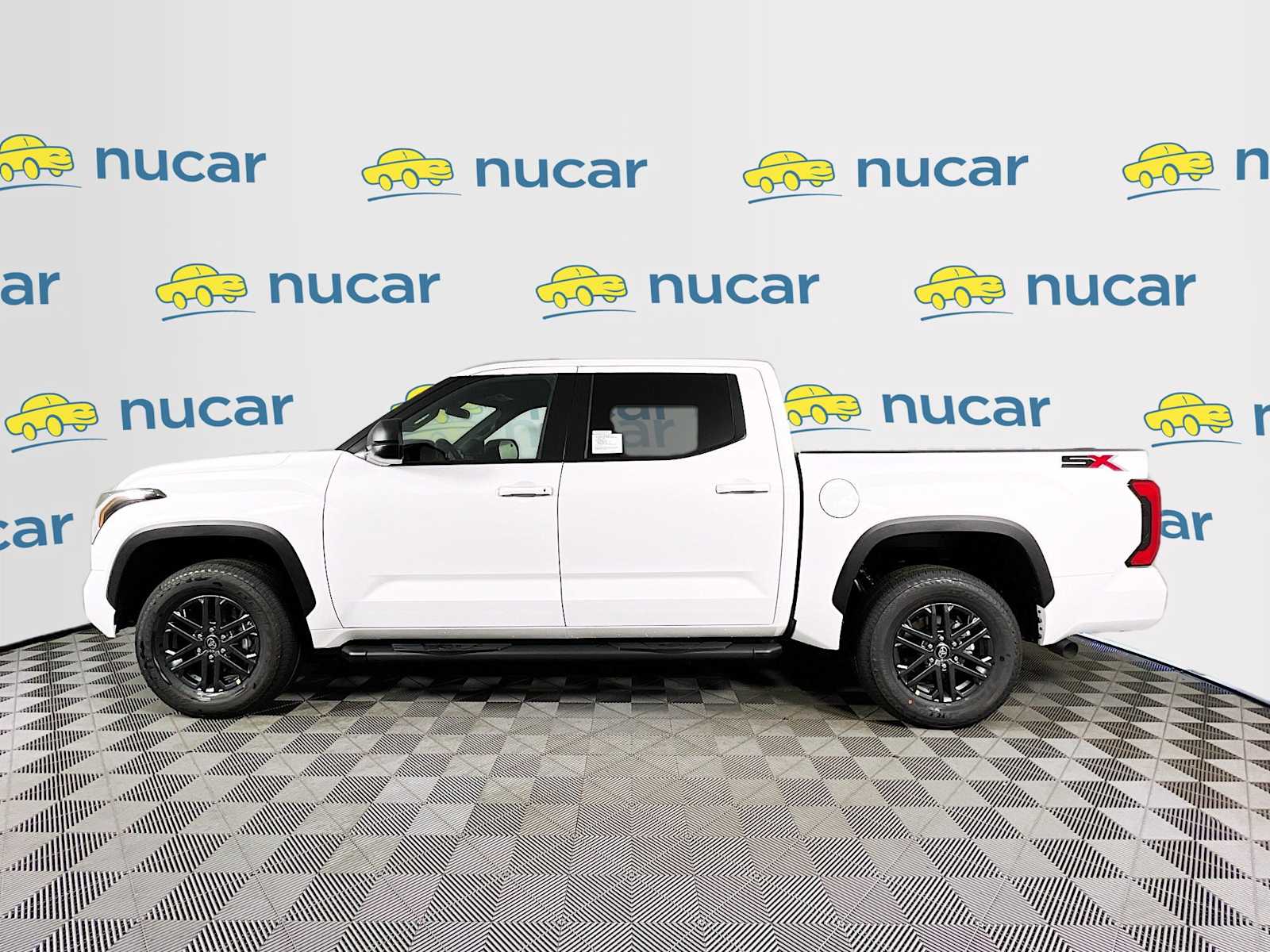 2025 Toyota Tundra SR5 - Photo 3