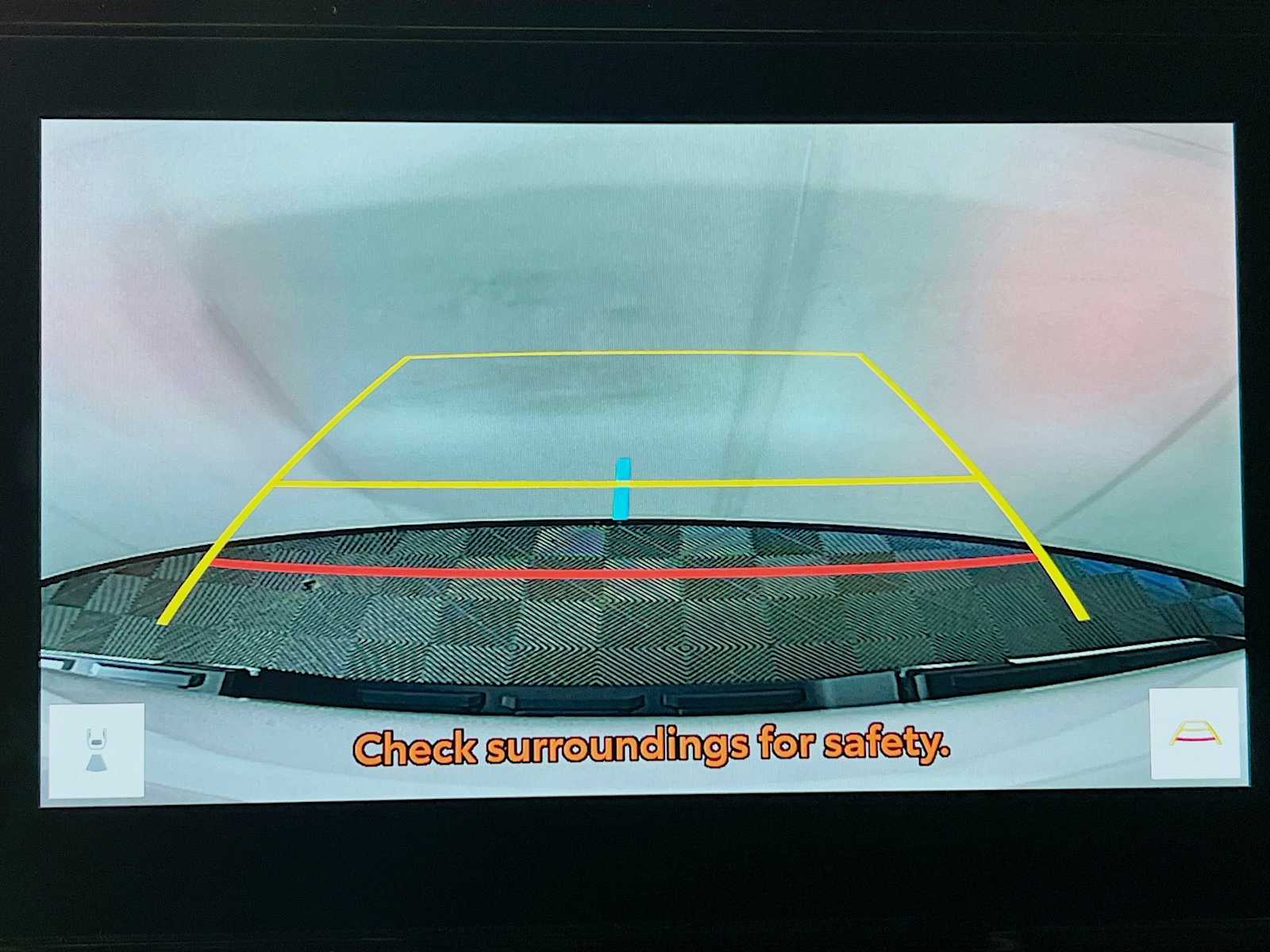 2025 Toyota Tundra SR5 - Photo 9