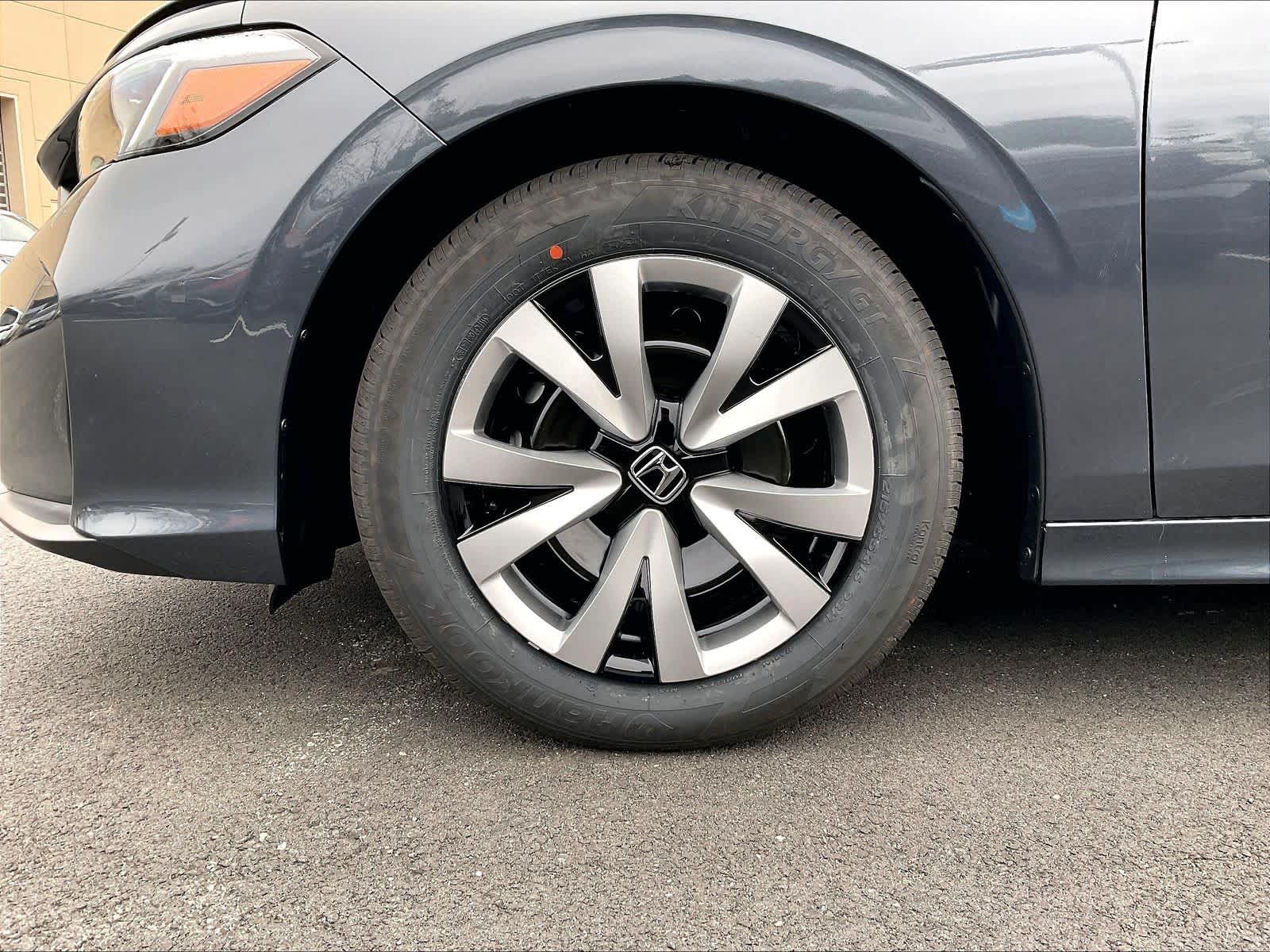 2026 Honda Civic LX - Photo 8