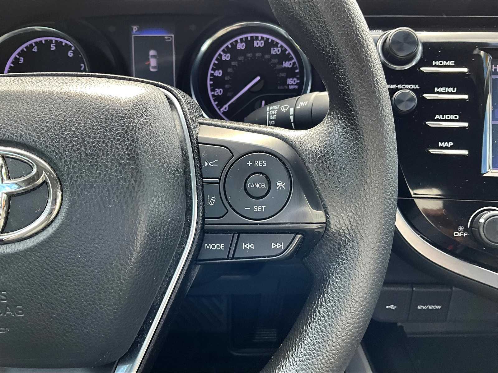 2020 Toyota Camry LE - Photo 24