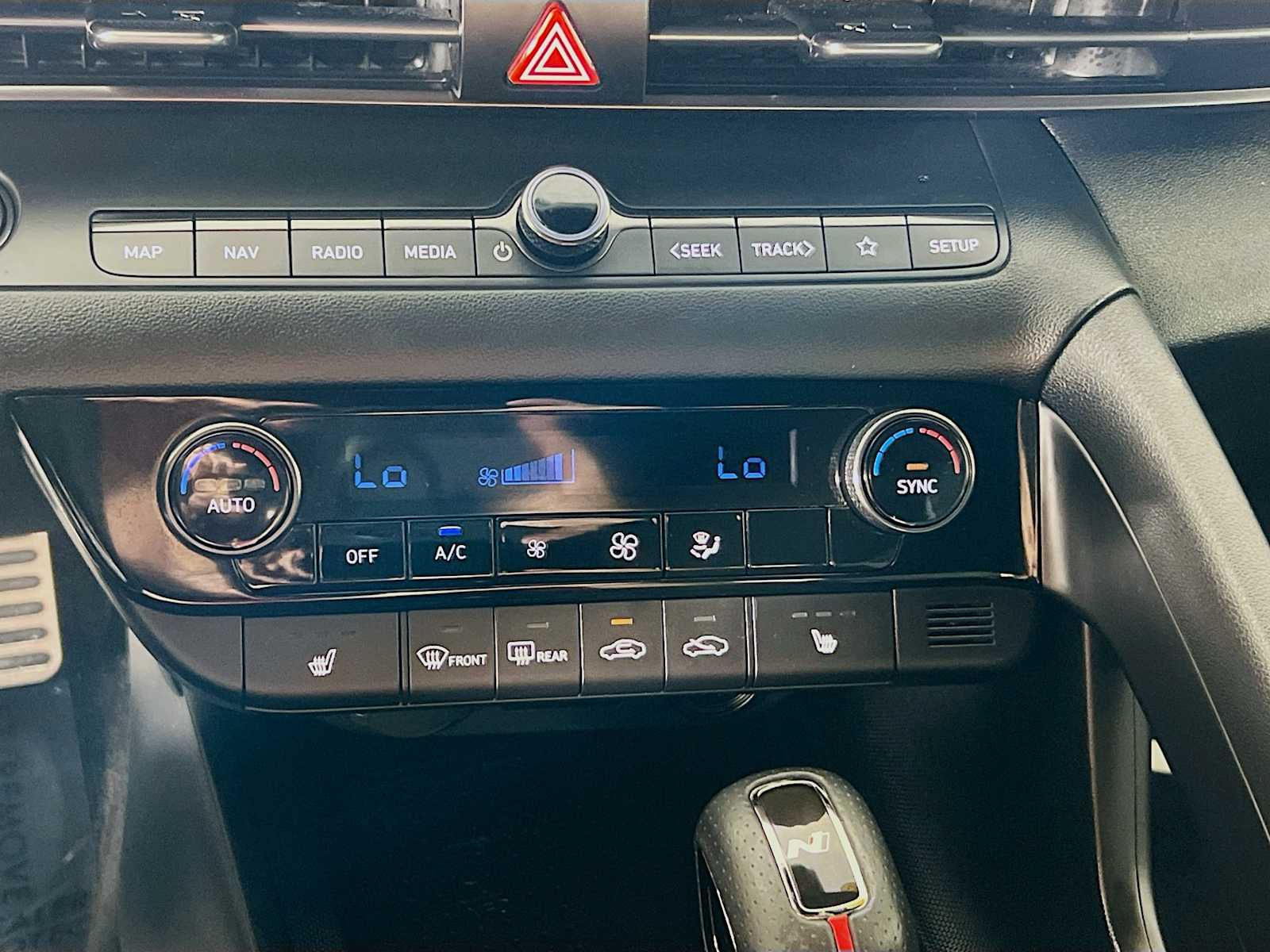 2023 Hyundai Elantra N Line - Photo 16