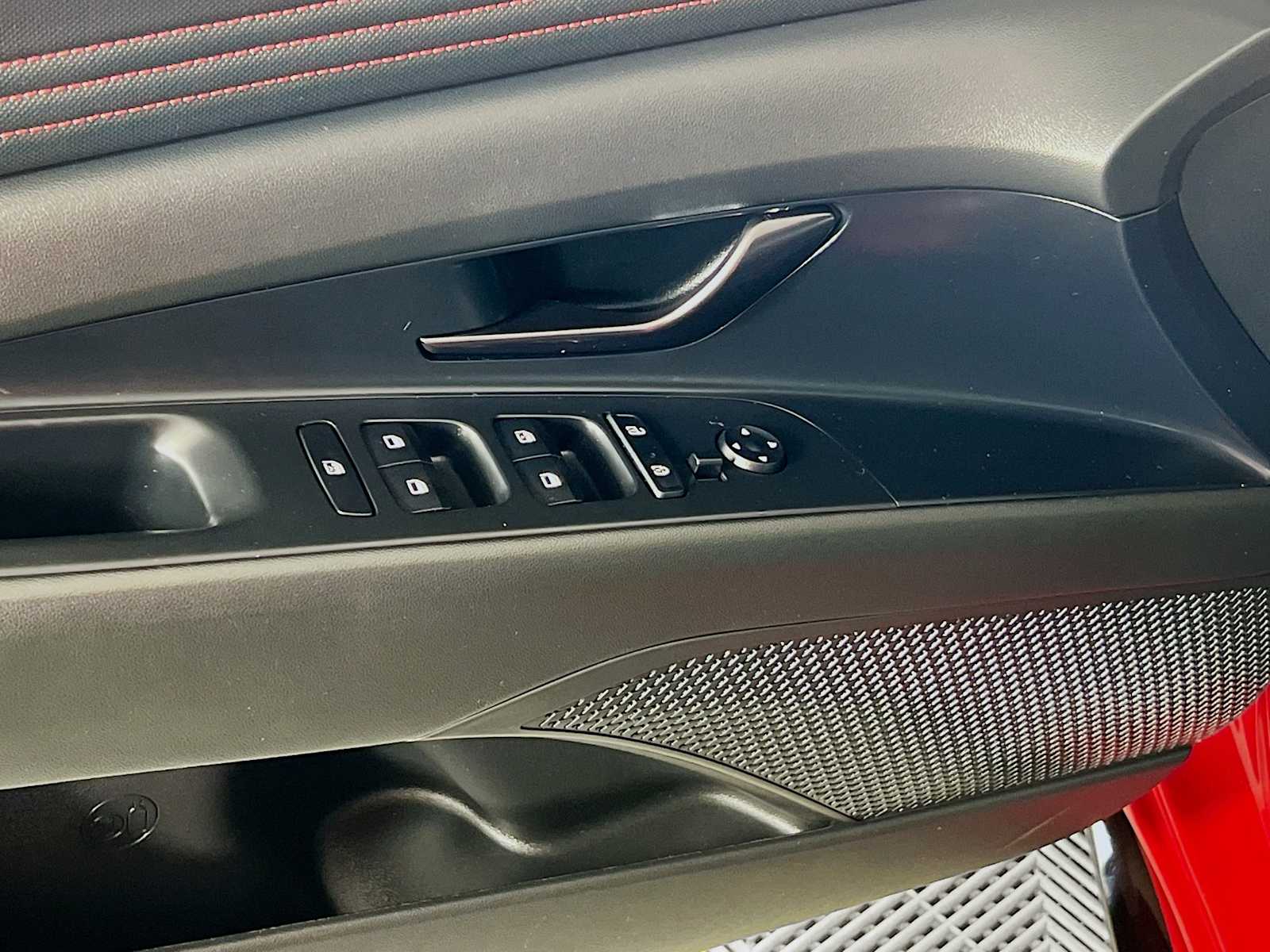 2023 Hyundai Elantra N Line - Photo 18