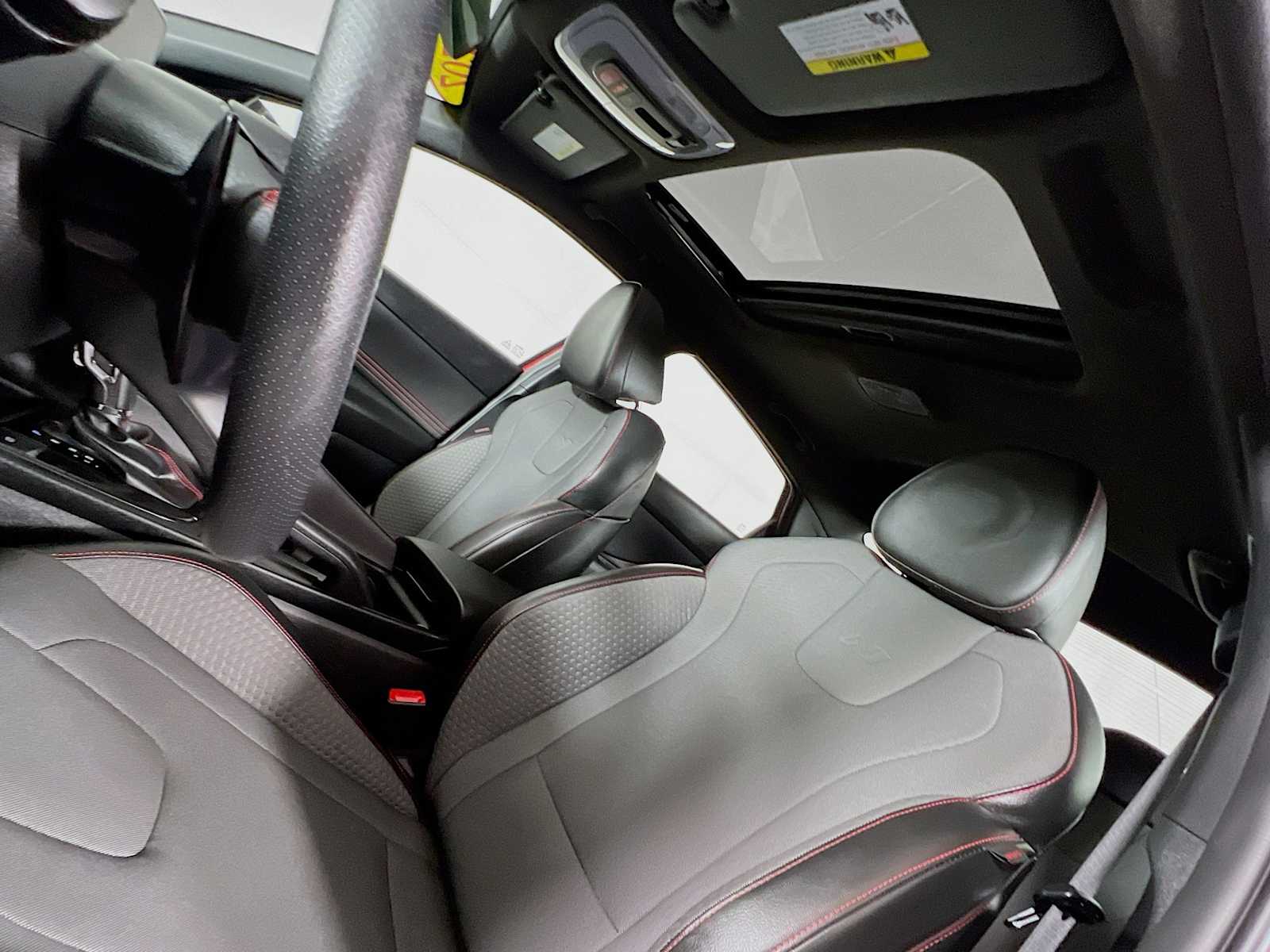 2023 Hyundai Elantra N Line - Photo 23