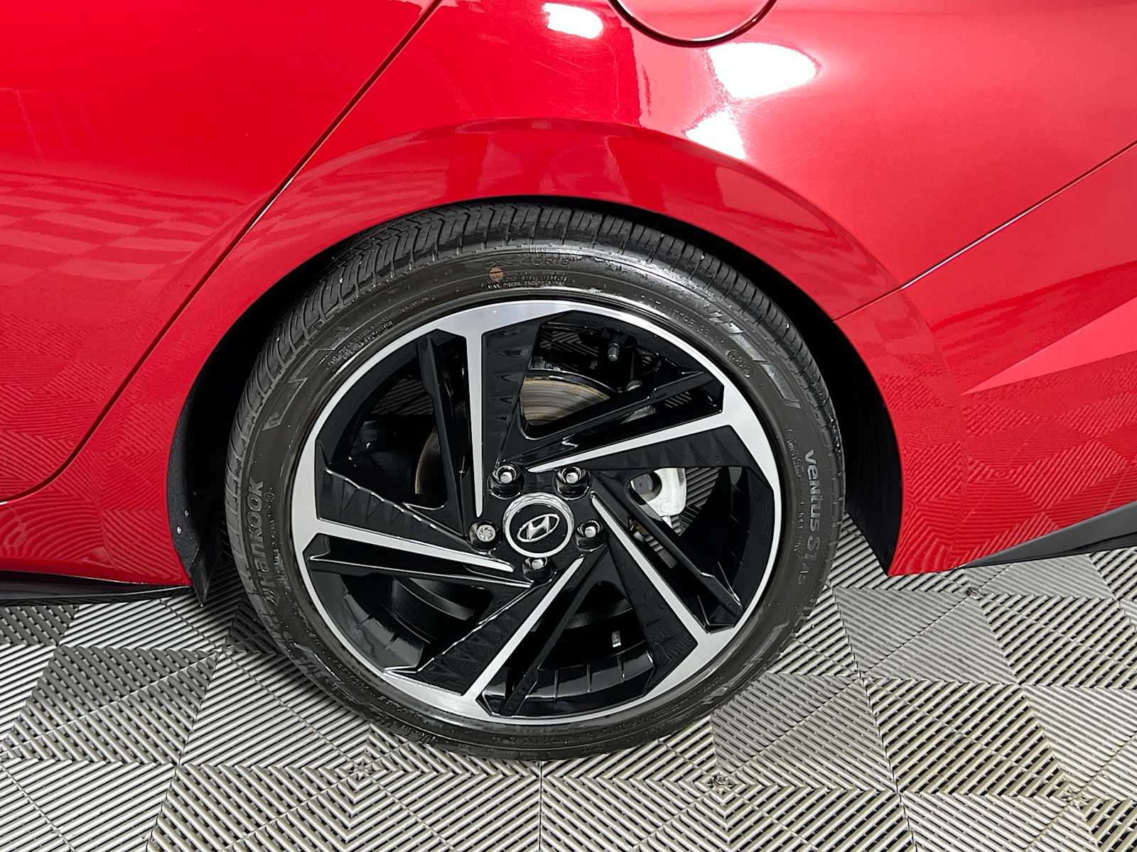2023 Hyundai Elantra N Line - Photo 32