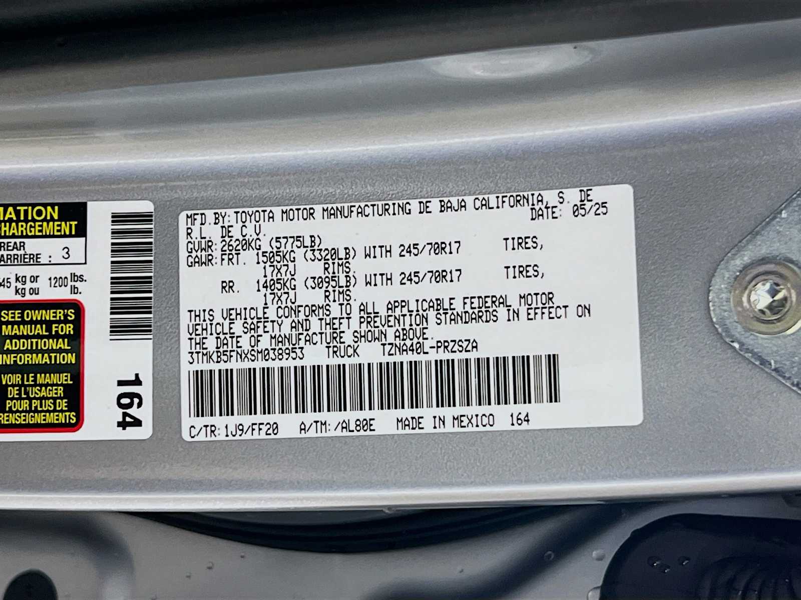 2025 Toyota Tacoma SR5 - Photo 19
