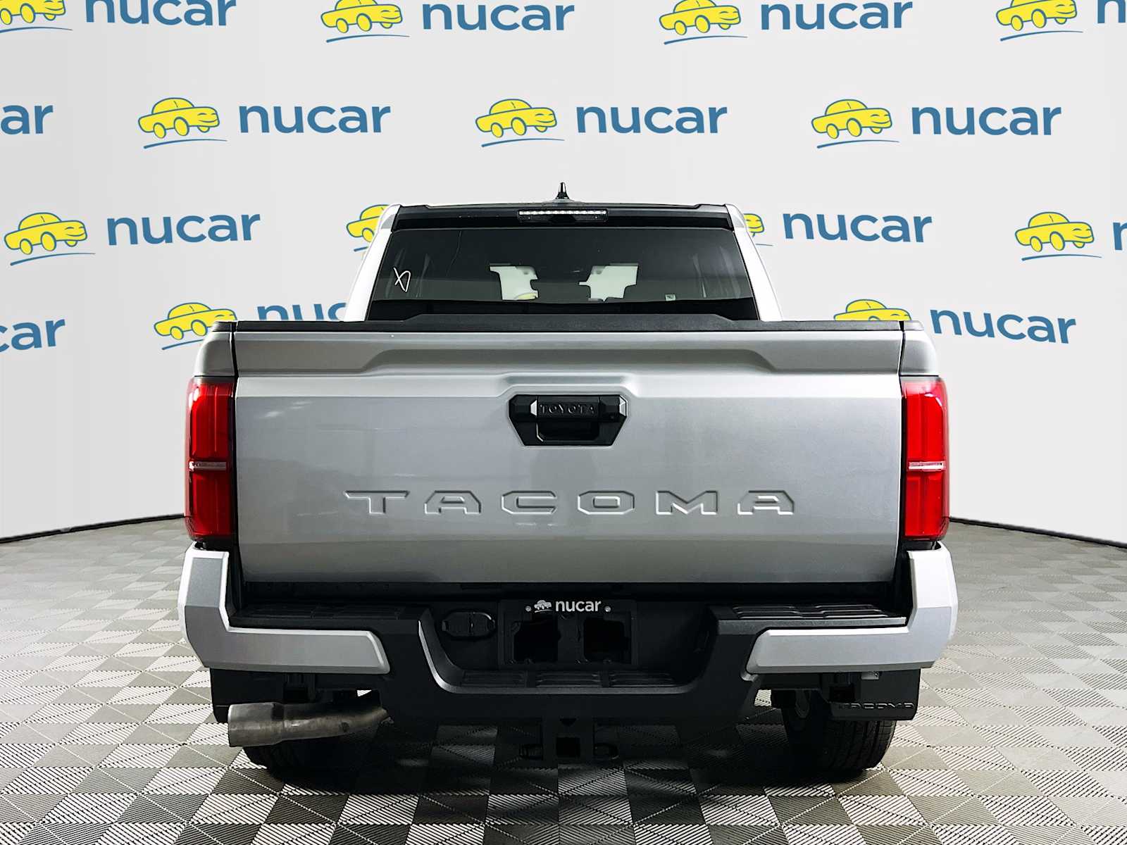 2025 Toyota Tacoma SR5 - Photo 5