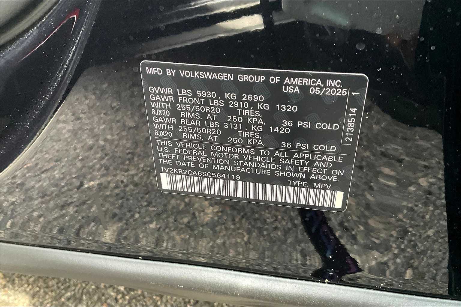 2025 Volkswagen Atlas 2.0T SE w/Technology - Photo 18