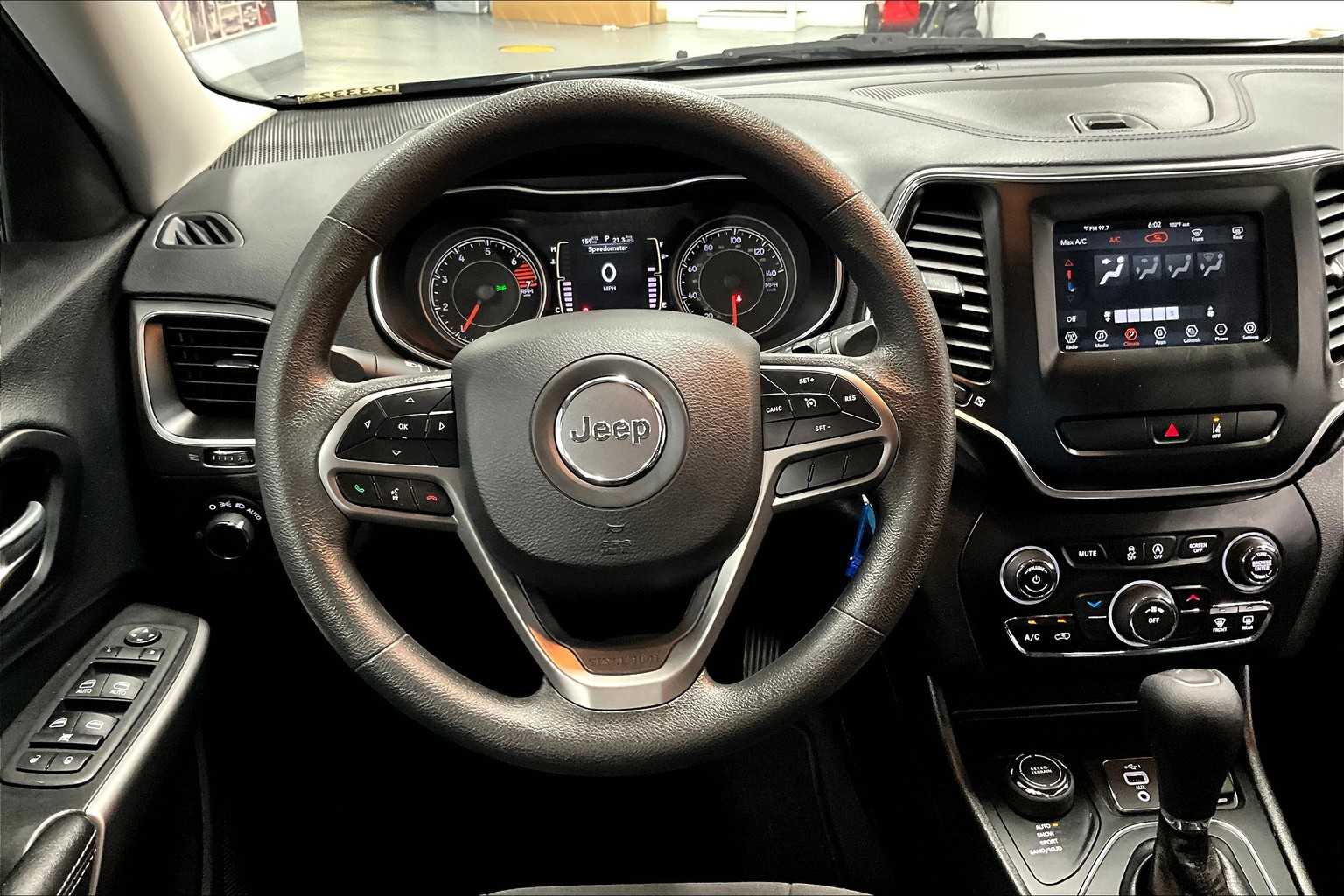 2021 Jeep Cherokee Latitude - Photo 17
