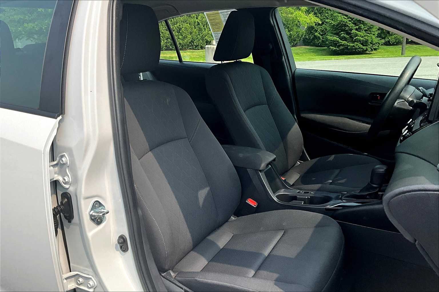 2023 Toyota Corolla LE - Photo 11