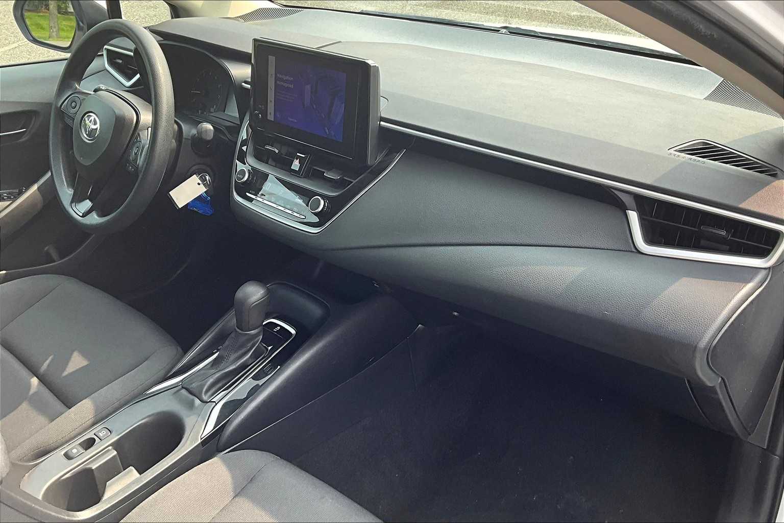 2023 Toyota Corolla LE - Photo 14