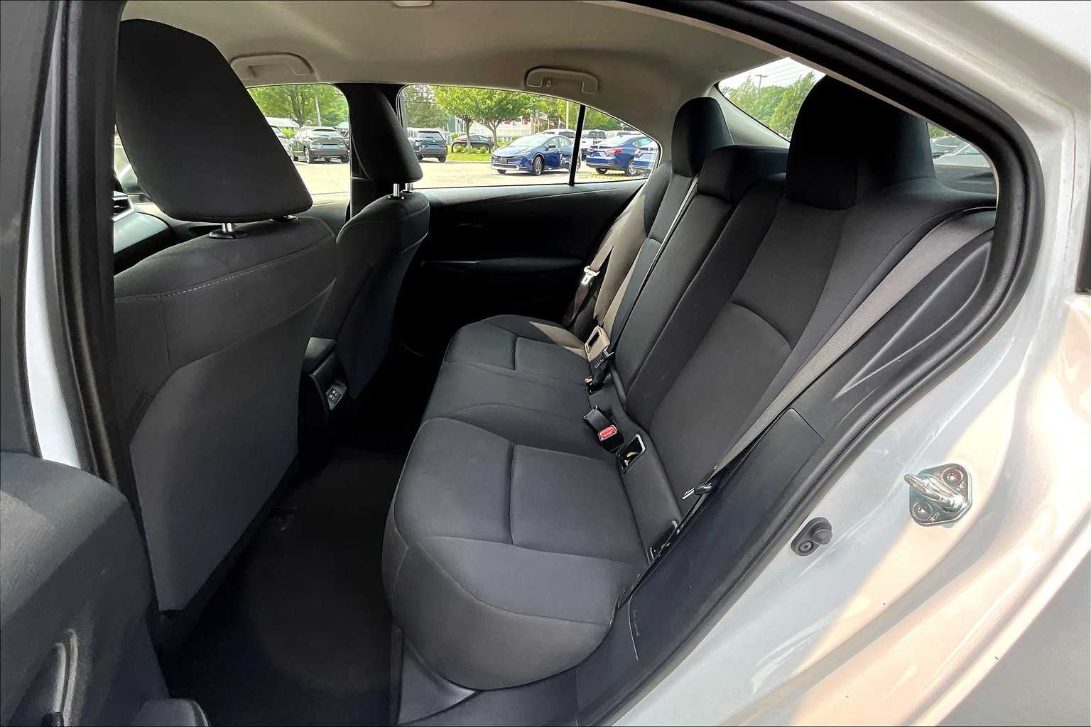 2023 Toyota Corolla LE - Photo 15