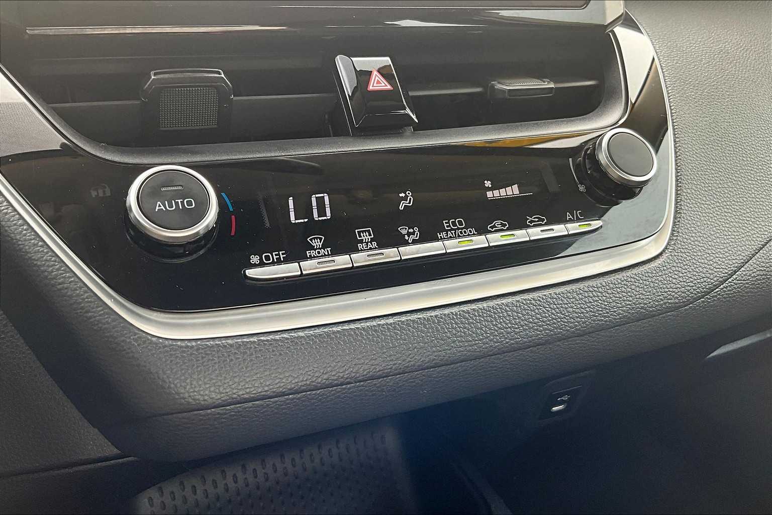 2023 Toyota Corolla LE - Photo 26