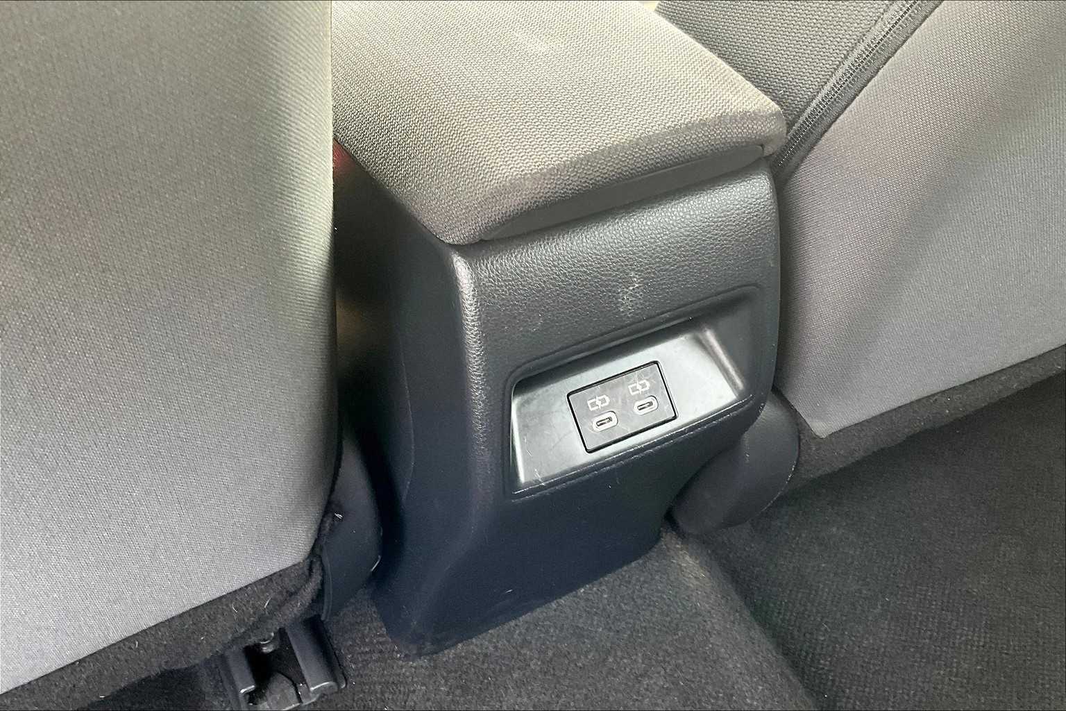 2023 Toyota Corolla LE - Photo 28