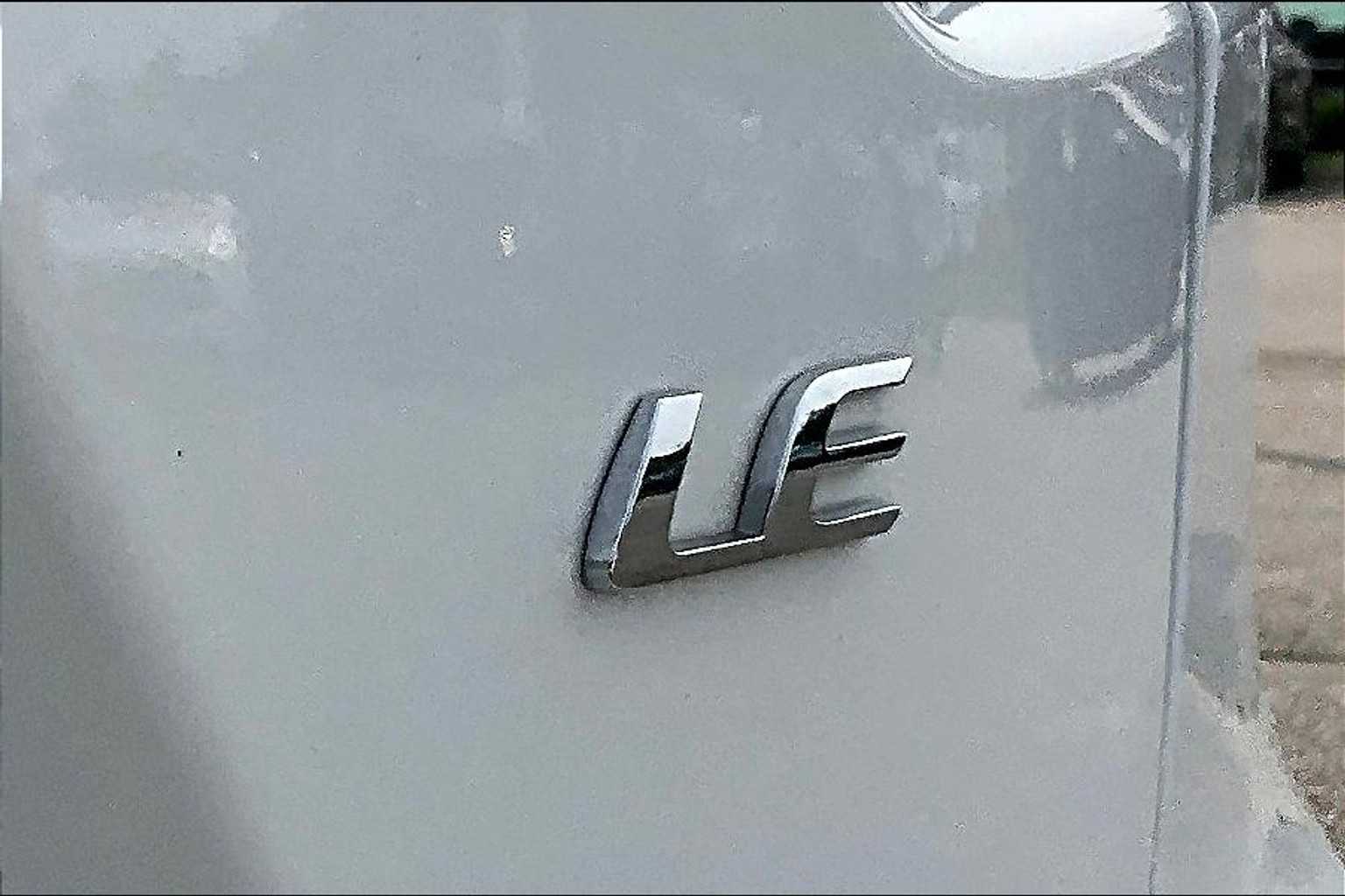 2023 Toyota Corolla LE - Photo 29