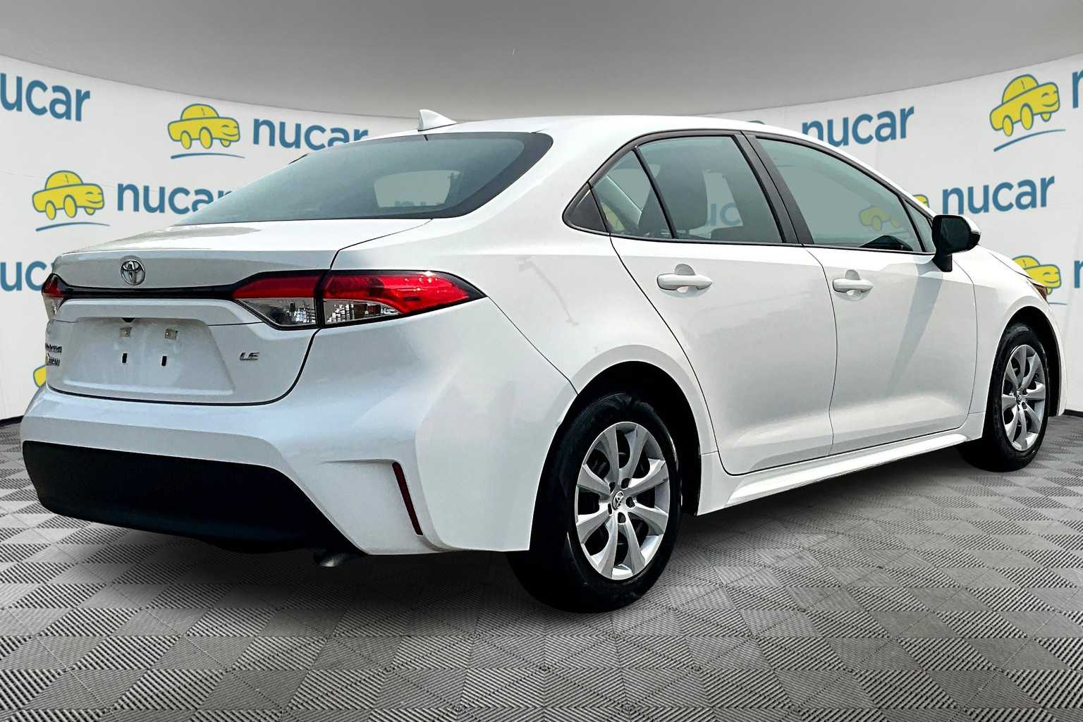 2023 Toyota Corolla LE - Photo 6
