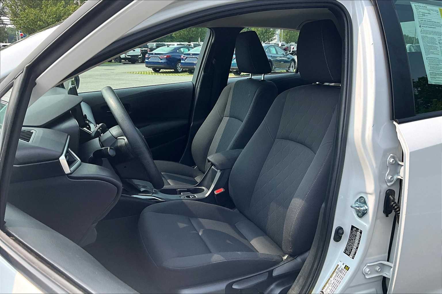 2023 Toyota Corolla LE - Photo 10