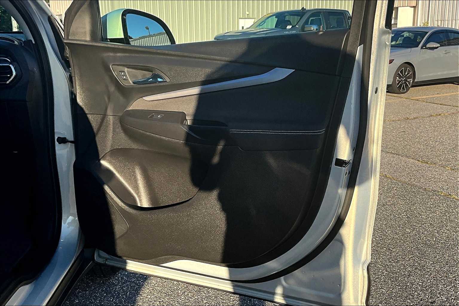 2023 Chevrolet Bolt EUV LT - Photo 12