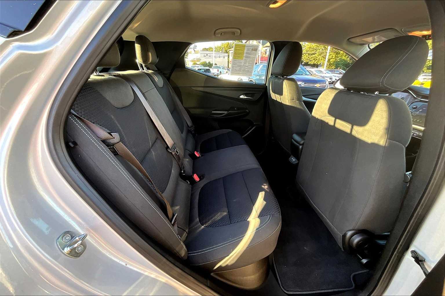 2023 Chevrolet Bolt EUV LT - Photo 16