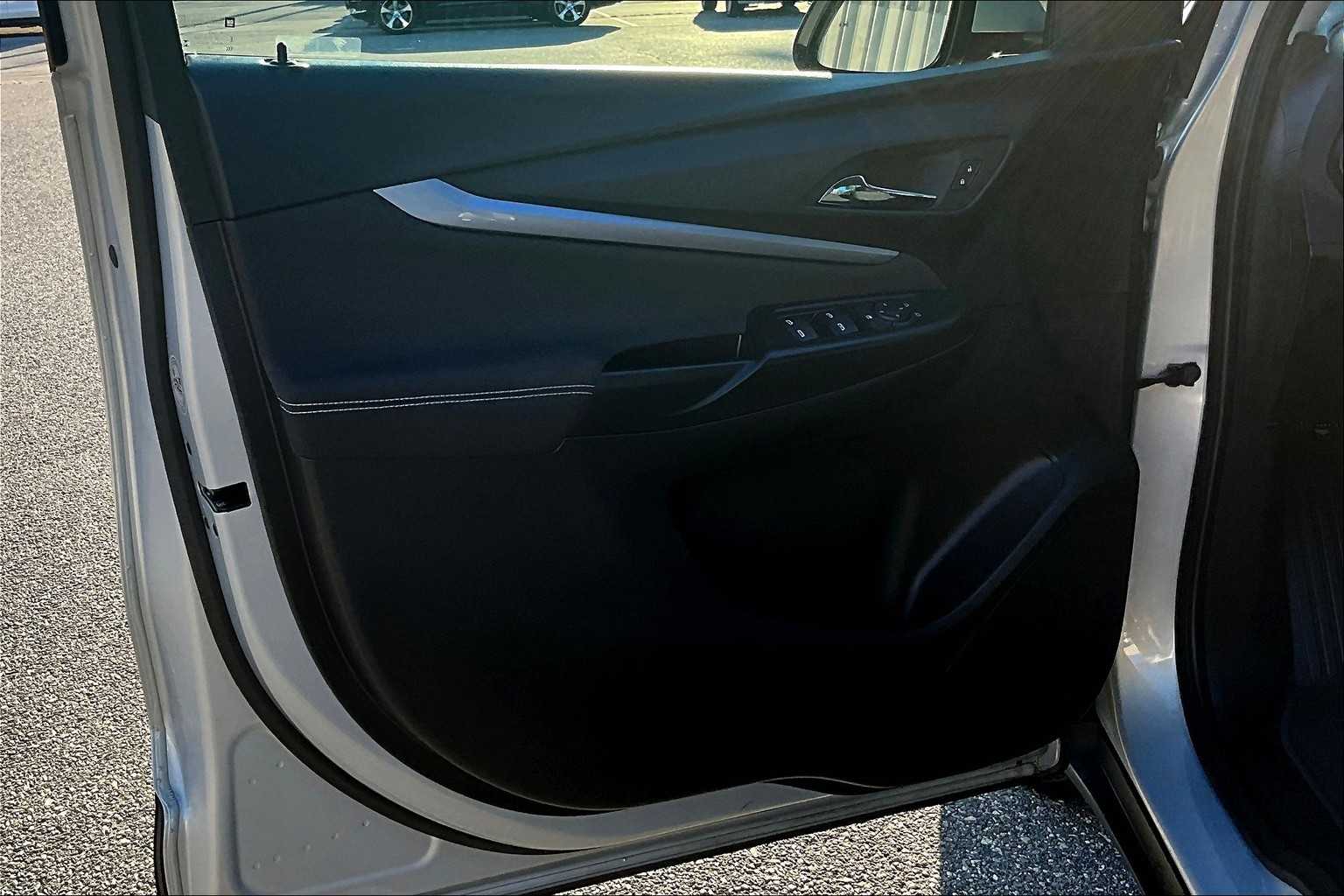 2023 Chevrolet Bolt EUV LT - Photo 9